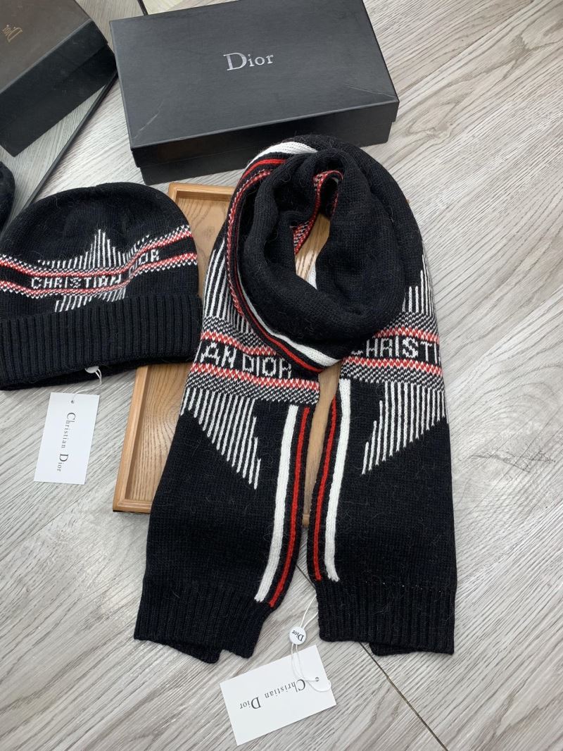 Christian Dior Caps Scarfs